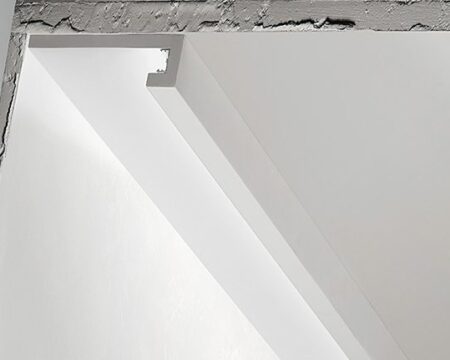 Cornice con striscia LED - Attrezzatura per la stalla