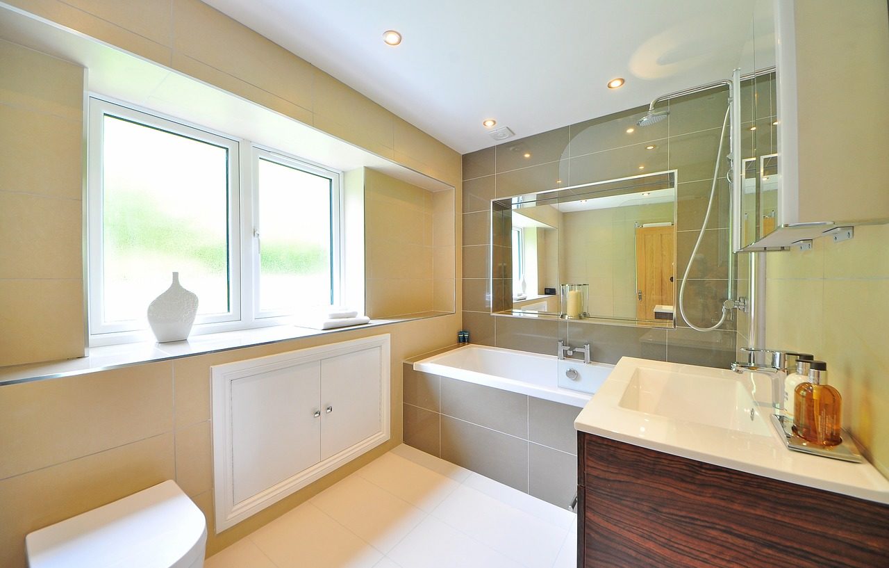 Consigli per illuminare il tuo bagno