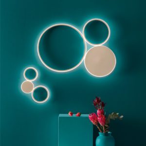 Lampada da parete Pois Ambientazione Ondaluce luceledcom