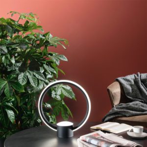 Lampada da tavolo Omega Ambientazione Ondaluce luceledcom