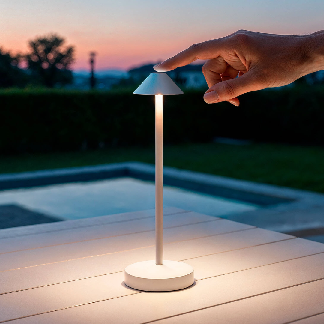 Lampada da Tavolo LED Portatile Per Esterni Magatzi - Bianco (2)