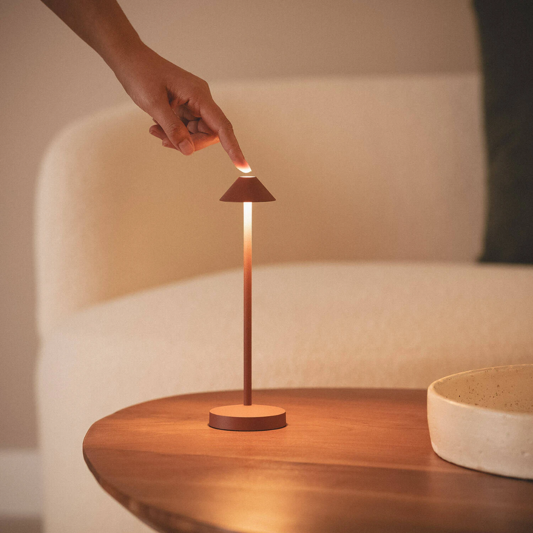 Lampada da Tavolo LED Portatile Per Esterni Magatzi - Terracotta (4)