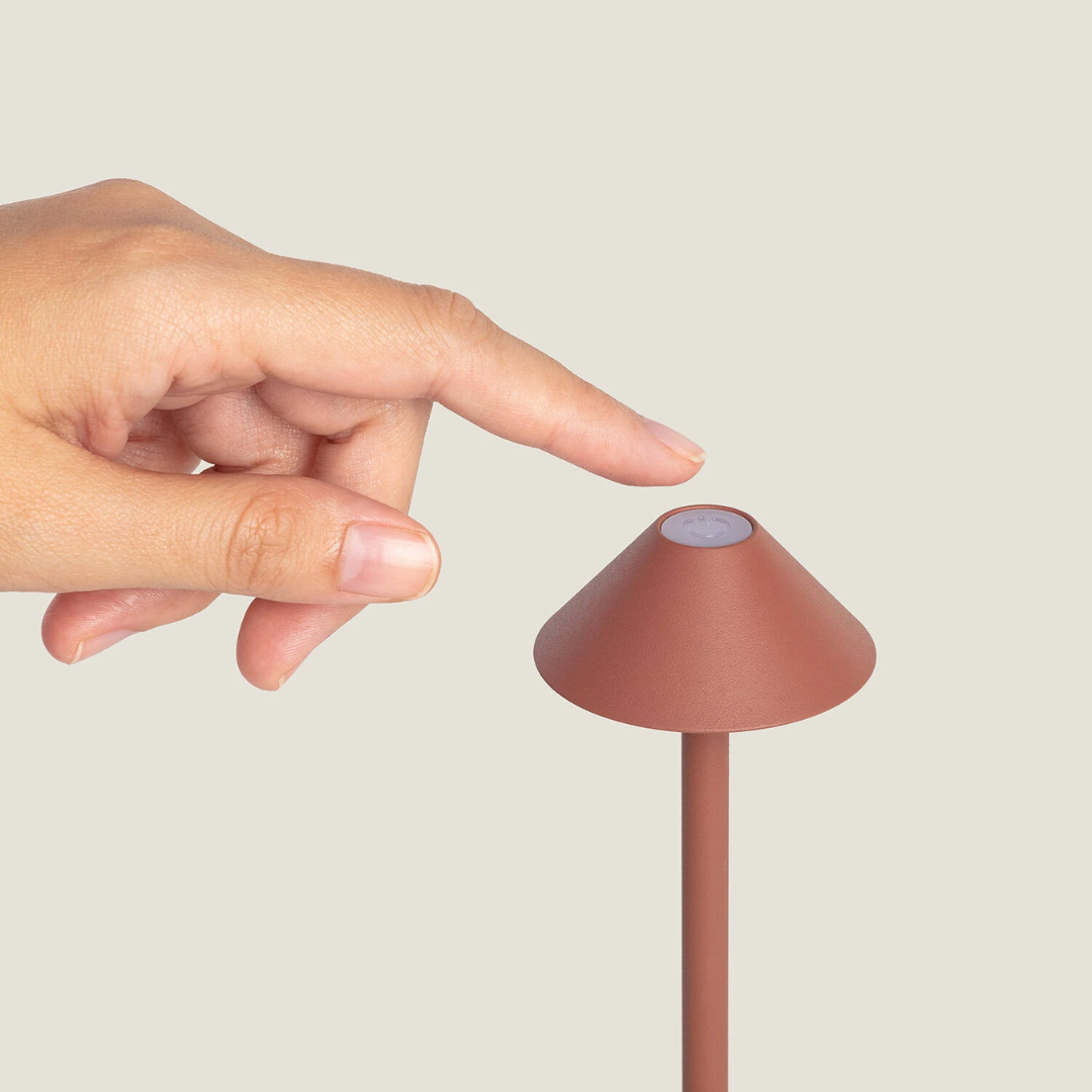 Lampada da Tavolo LED Portatile Per Esterni Magatzi - Terracotta (6)