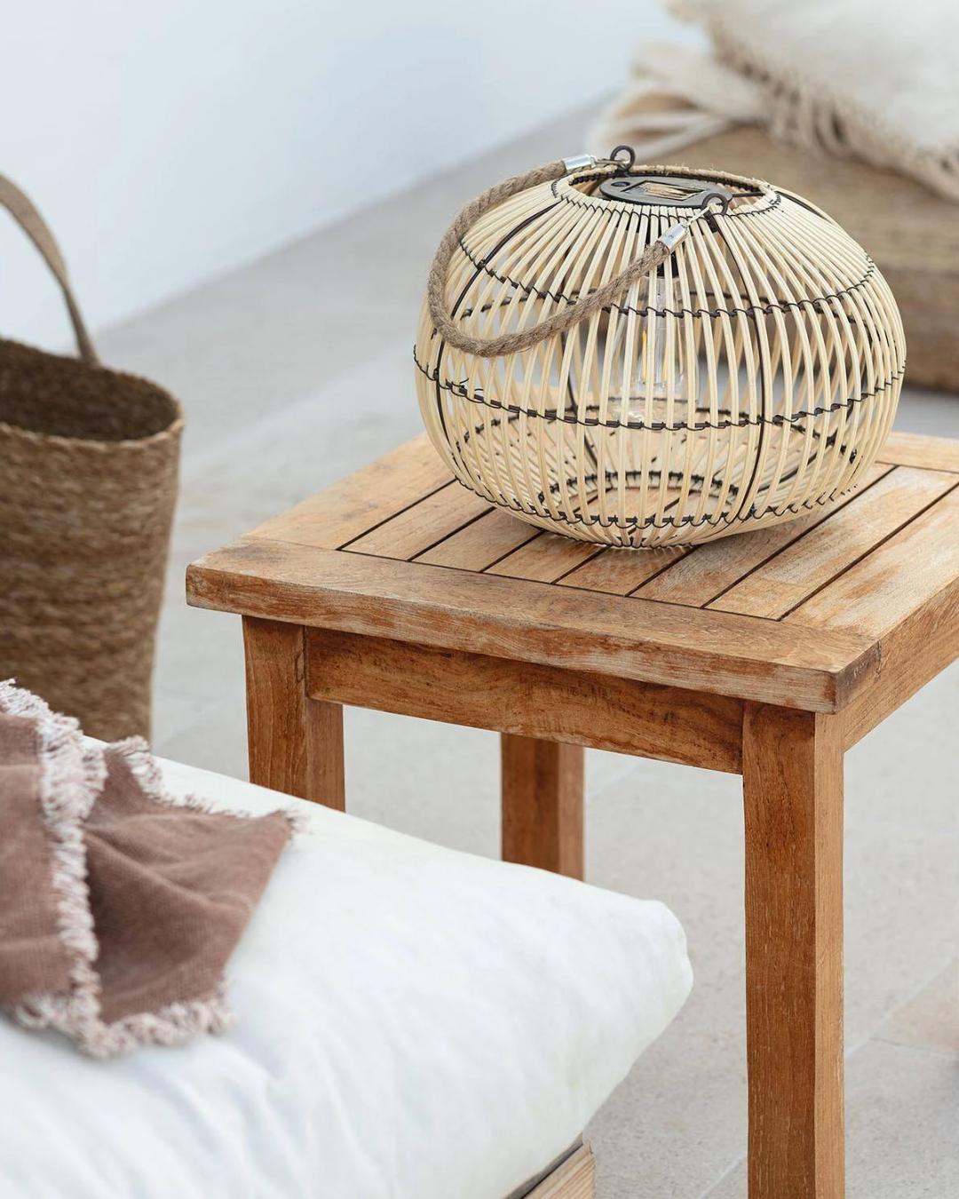 Lampada da Tavolo LED Solare Rattan Sirpur (3)