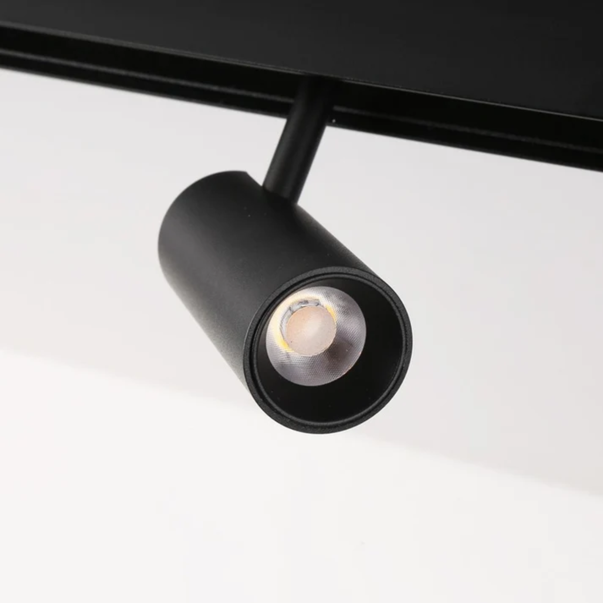 Faretto LED orientabile per binario magnetico 6W 48V - De Sanctis Light and Design - immagine 10