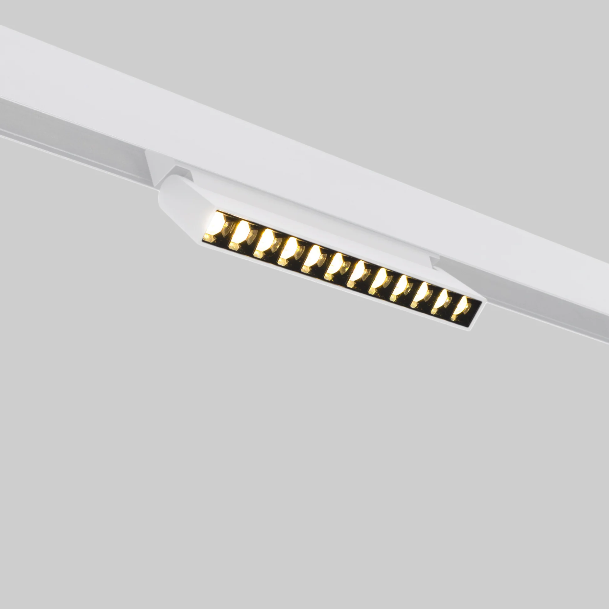 Faretto lineare orientabile per binario magnetico 48V 12W Chip Osram - De Sanctis Light and Design - immagine 8